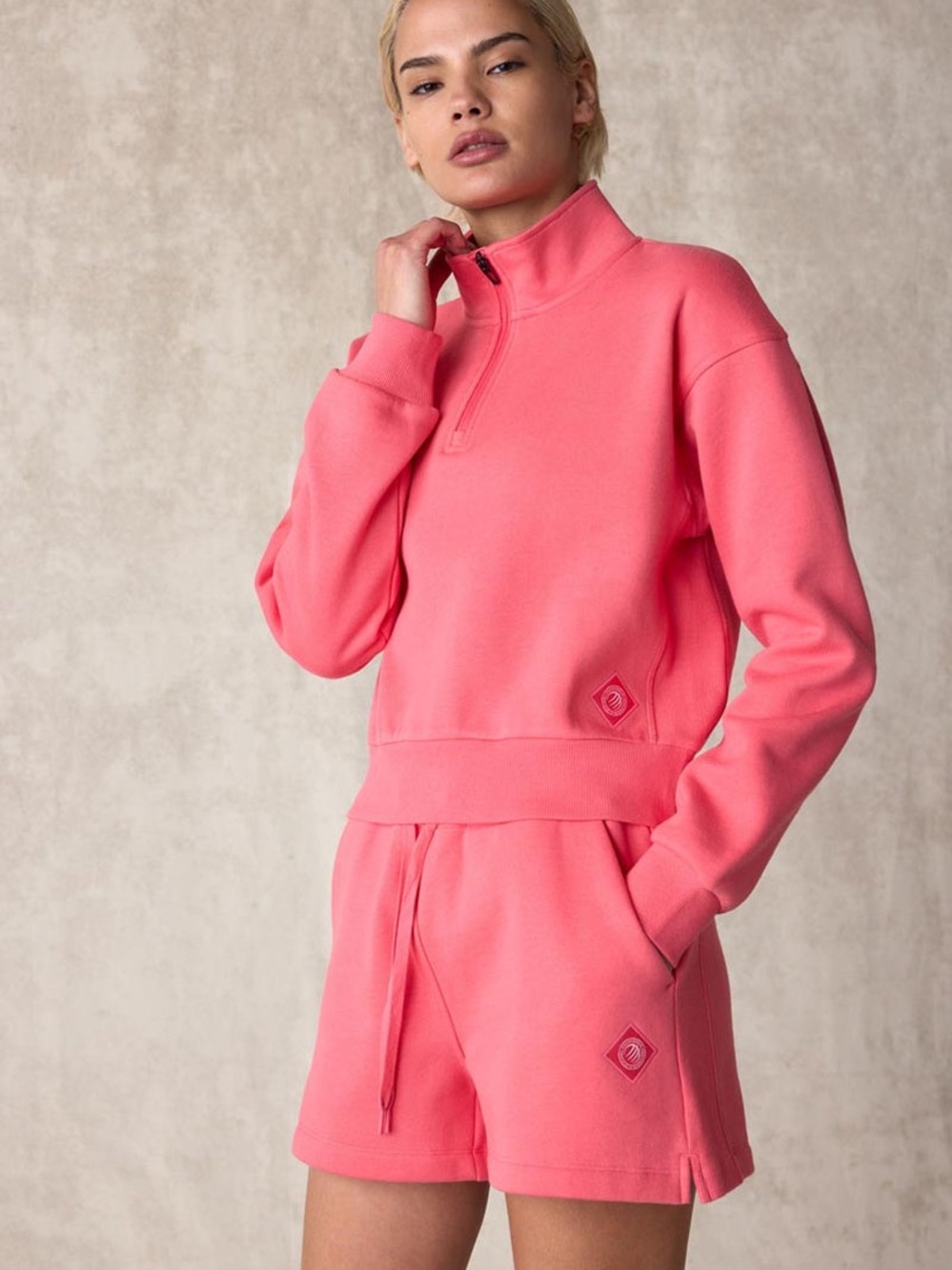 NWOT MPG Sport The Comfort Women’s 1/4 Zip Cropped Sweatshirt - Picture 3 of 12